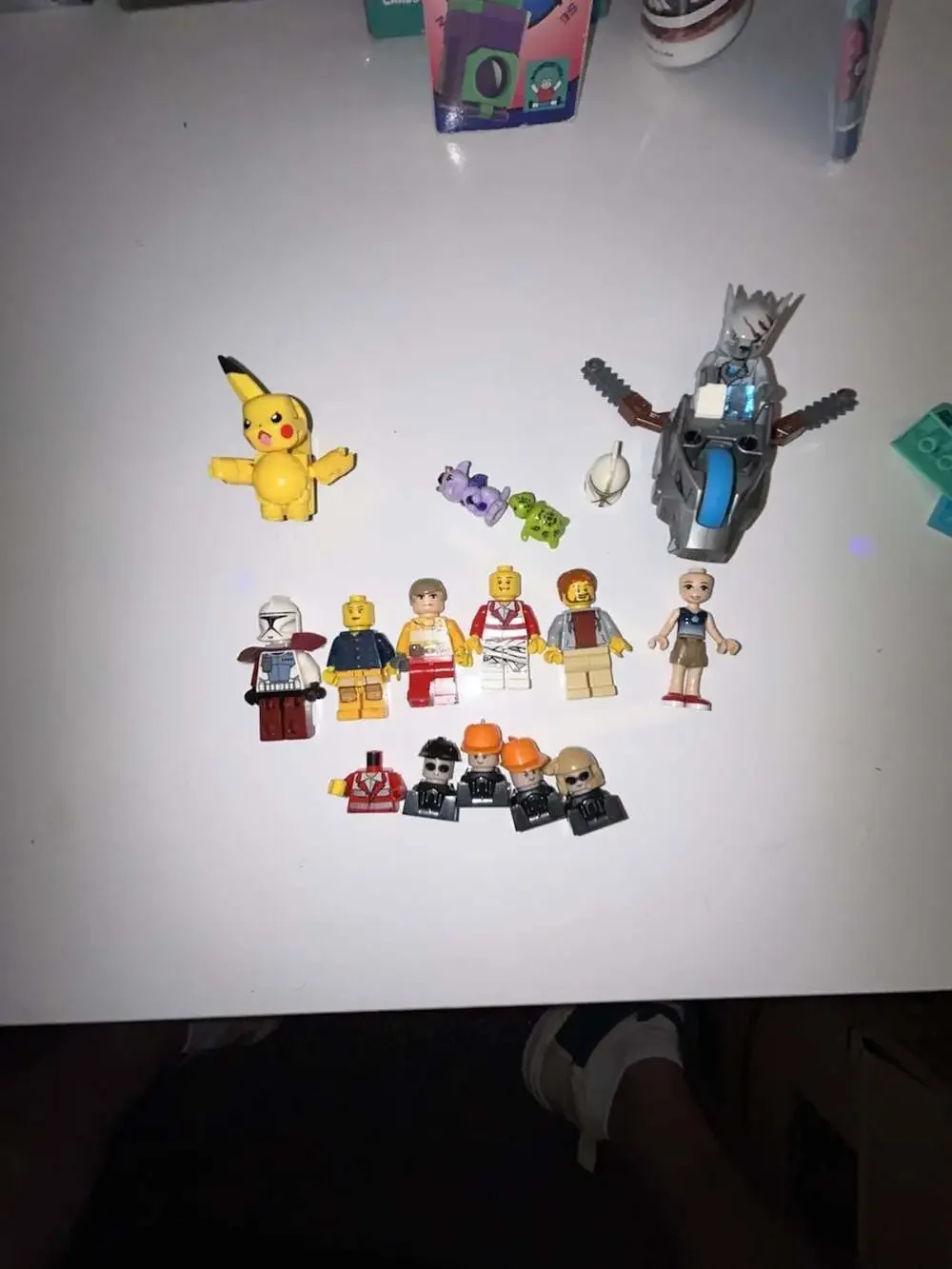 Assorted Mixed Lego  Minifigures and Building Toy Lot